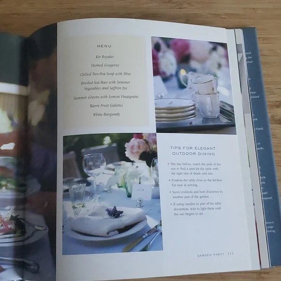 Williams Sonoma entertaining book- classic - Picture 2 of 4